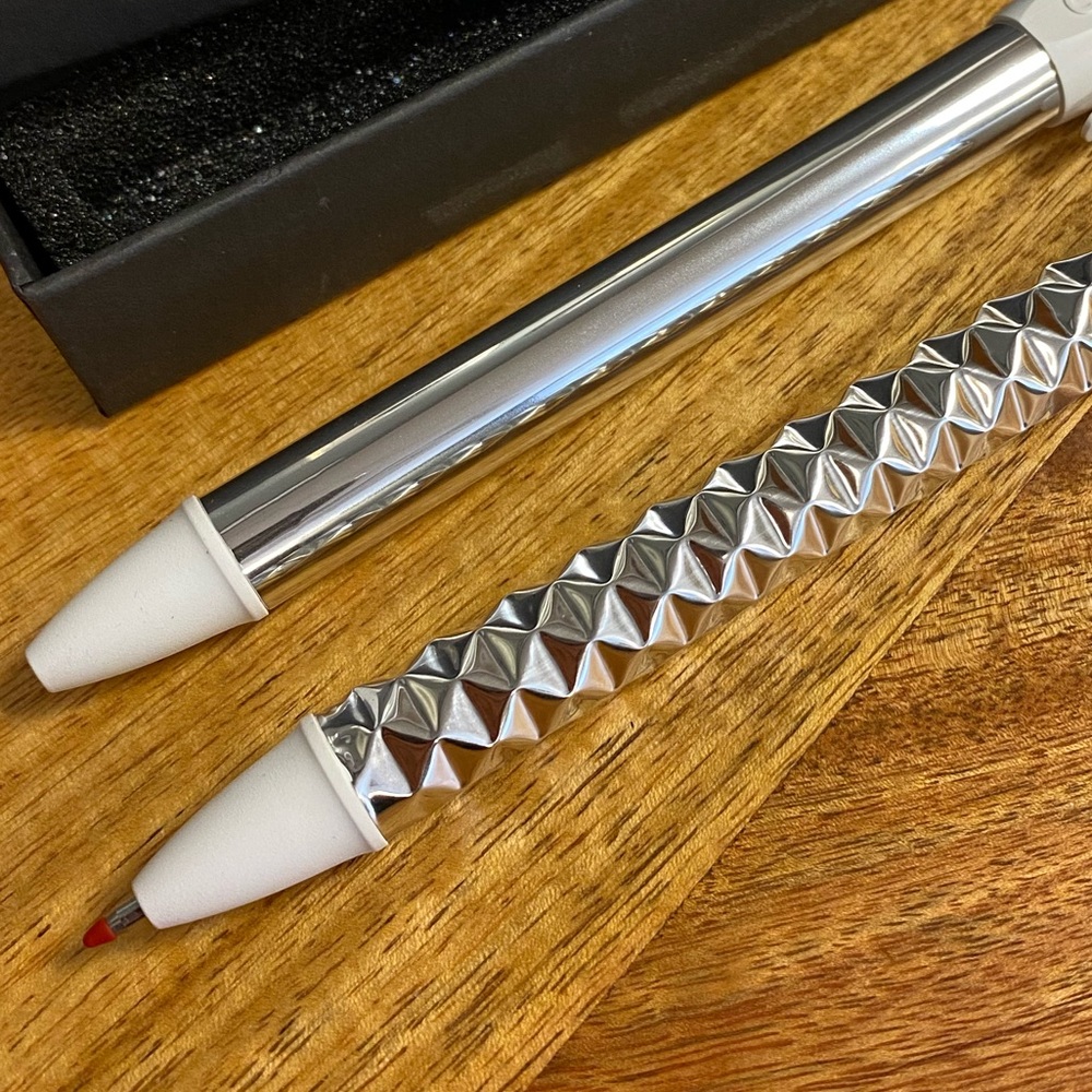 Crunch pen
